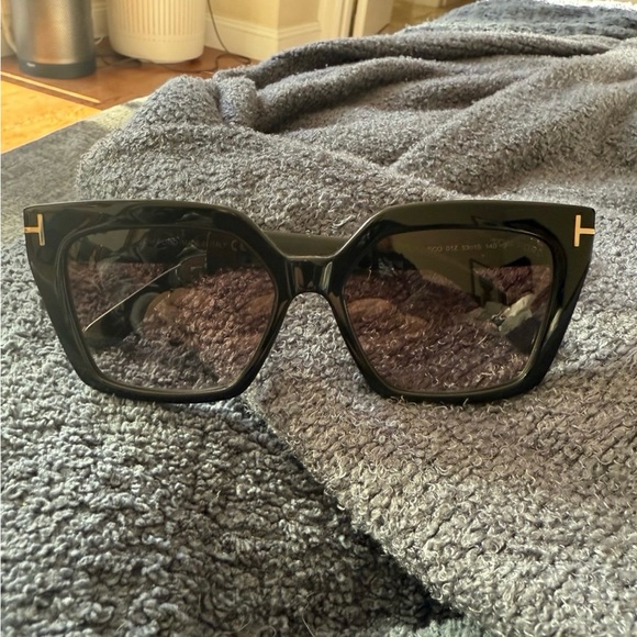 Tom Ford Winona Sunglasses - Picture 2 of 5